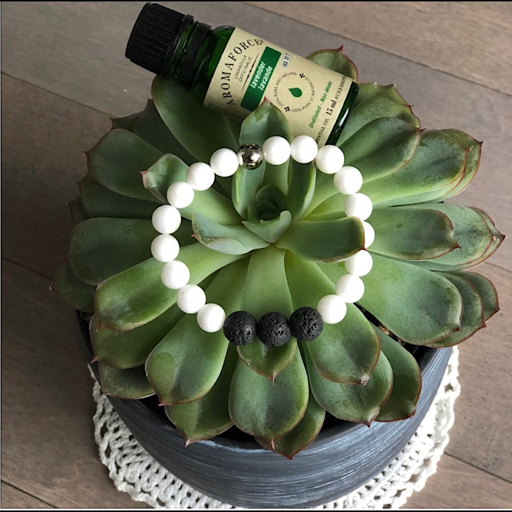 AROMATHERAPY DIFFUSER BRACELET